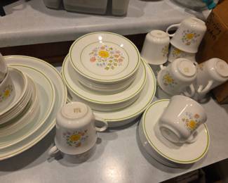 Corelle Spring Meadow Dinnerware Set