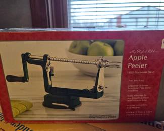 My Perfect Kitchen Apple Peeler with Vacuum Base