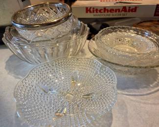 Anchor Hocking Wexford Pattern Glass Serving Bowls