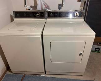Maytag Washing Machine and Dryer Set