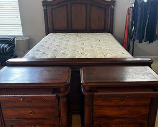 Queen bedroom set