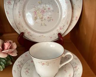 Crescent Joe Pai 1 Place Setting 