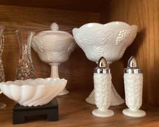 Vintage white, Milk glass - Harvest, Grape pattern