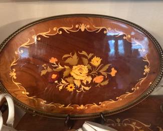 Rare find Large  Italian Sorrento oval MARQUETRY in Laied Wood serving tray