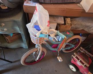 30 Childrens bike with basket