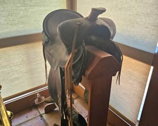 saddle and stand