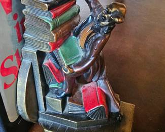 very unique bookend, only one available