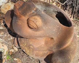 planter frog