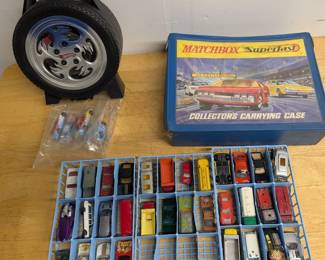 Hot Wheels / Matchbox cases with cars