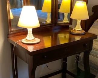 Vintage Wooden Vanity With A 3 Panel Mirror And 2 Small Lamps 