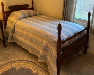 Wooden Head and Foot Board Twin Bed With Comforter