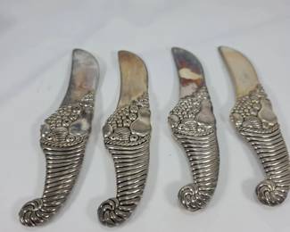 Unique Godinger Silver Treasures Set Of Four Spreaders With Cornucopia Handles With Box