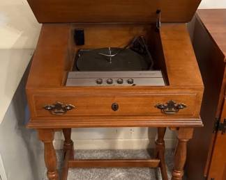 005 Vintage Voice Of Music Console Record Player  Stereo Cabinet