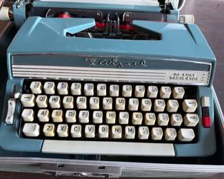 Vintage Brother Wizard typewriter. 
