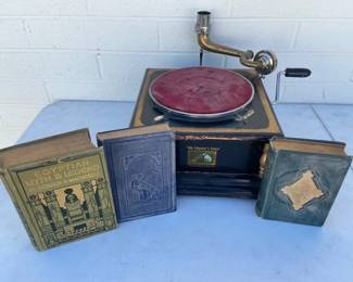 Antique Books With Replica Antique Gramophone 