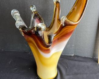  06 Beautiful Hand Blown Italian Swirl Vase