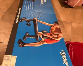 Fitness Gear flat weight bench - new in box