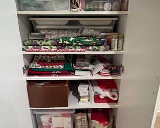 wrapping paper - gift bags -