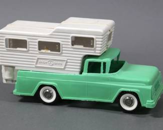 Andy Gard 1950's Camper Topper w/Pickup Truck