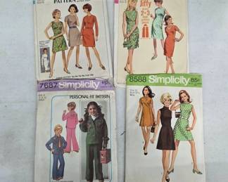 Simplicity Sewing Patterns Assortment