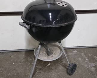 Weber Charcoal Grill With Lid