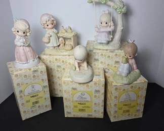 Enesco Precious Moments Figurines Set