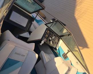 Thundercraft Bowrider Boat fourth image