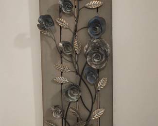Metal Rose Wall Art with Wood Plank Background