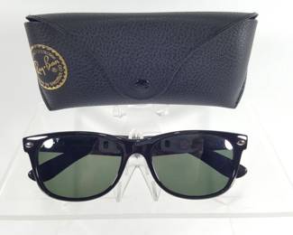Never Used Pair of Ray-Ban Sunglasses