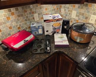 Kitchen Appliance  Gadget Lot  Crock Pot, Presto MultiCooker, Rain Gauge  More