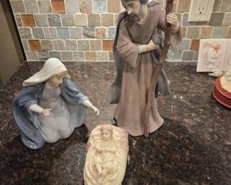 Porcelain Nativity Figurine Set  Mary, Joseph  Baby Jesus