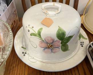 Metal painted cake plate and cover