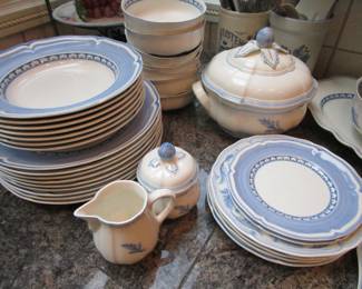 Tons and tons of kitchen villeroy boch dish set