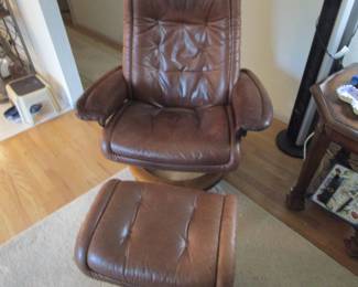 Ekornes Stressless chair with ottoman
