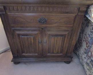 Ethan Allen small cabinet