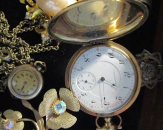 Tons of jewelry - jewelry case