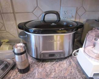 Tons and tons of kitchen