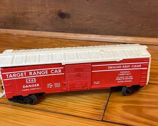 VINTAGE LIONEL TRAIN SET TARGET RANGE CAR 