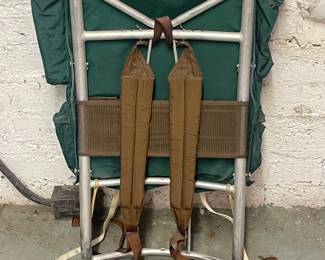 VINTAGE BACKPACK WITH EXTERNAL FRAME