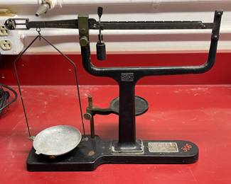 CENTRAL SCIENTIFIC TRIPLE BEAM BALANCE SCALE CENCO