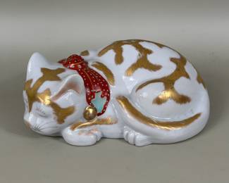 JAPANESE KUTANI PORCELAIN SLEEPING CAT