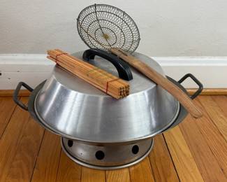 WOK WITH LID, STAND, SPIDER STRAINER & CHOP STICKS