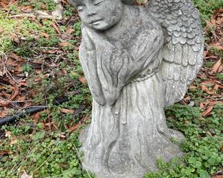 CONCRETE YARD GARDEN STATUE ANGEL PRAYING