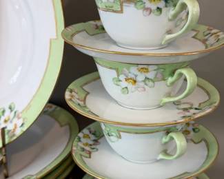 LHS BAVARIAN PORCELAIN DINNERWARE PIECES