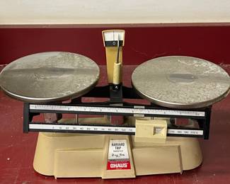 VINTAGE OHAUS HARVARD TRIP BALANCE SCALE