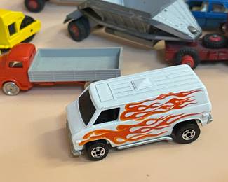 VINTAGE DIECAST COLLECTIBLES HOT WHEELS