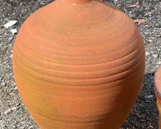 VINTAGE CLAY POT