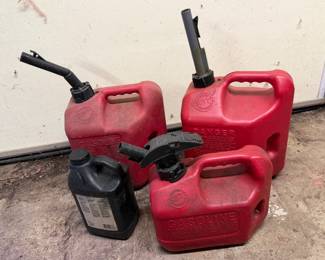 BLITZ GASOLINE FUEL CONTAINERS