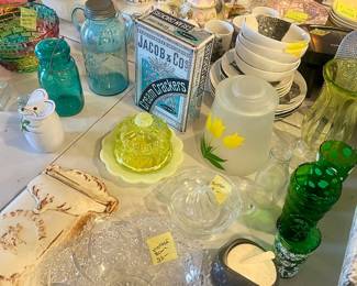 Vaseline glass & milk glass