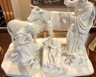 Vista Alegre Portugal biscuit nativity set